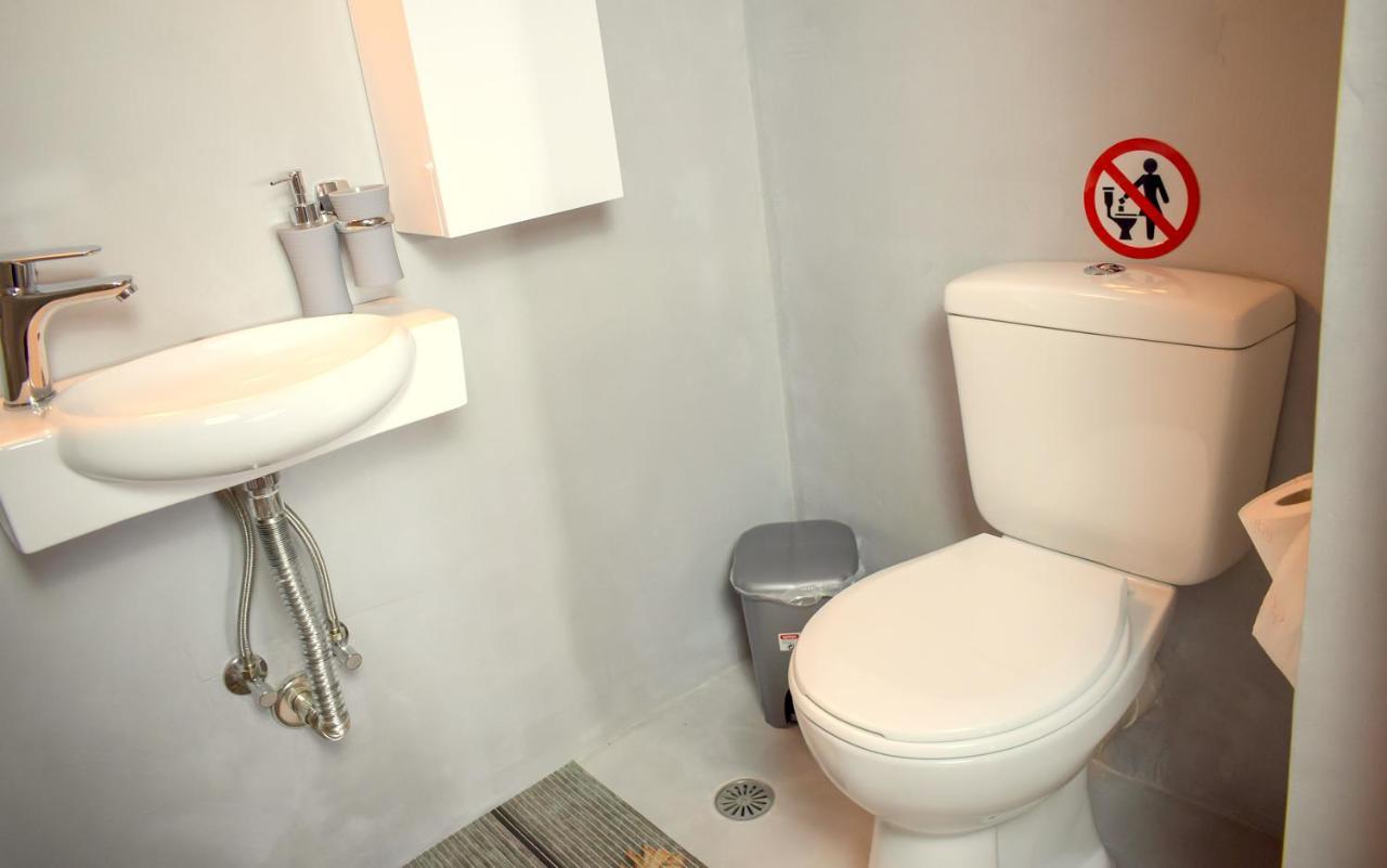 Augoustinos - Sea Side Luxury Apartments Artemida  Zewnętrze zdjęcie